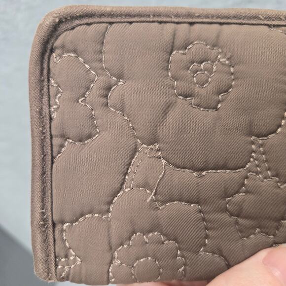 Thirty One Brown Quilted Soft Zip Around Wallet - Picture 8 of 8
